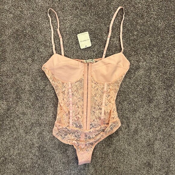 Free People Women's Lace Night Rhythm Bodysuit Size XS Pink Thong NWT $78 - Picture 4 of 16
